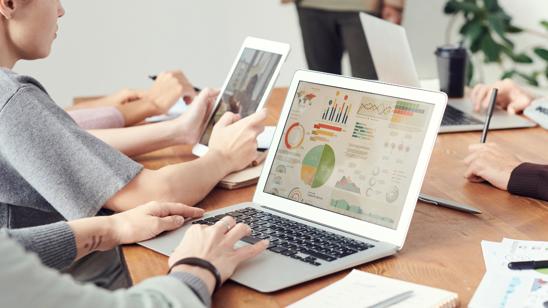 Why AI won’t replace your Data and BI Analyst – and why that is a good thing